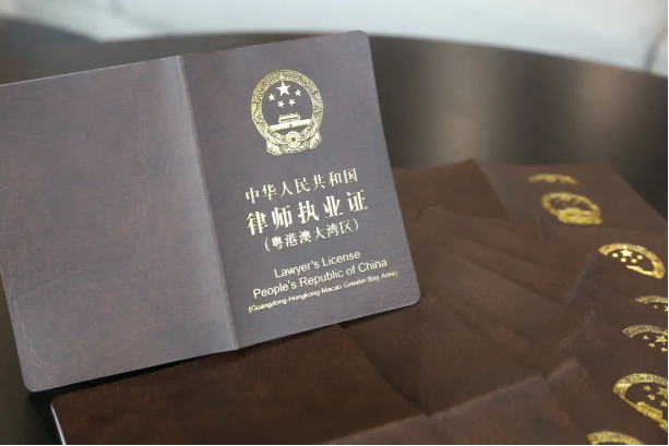 https://www.huashanglawyer.com/mtsc/uploads//old/news/month_2208/202208231438393099.png